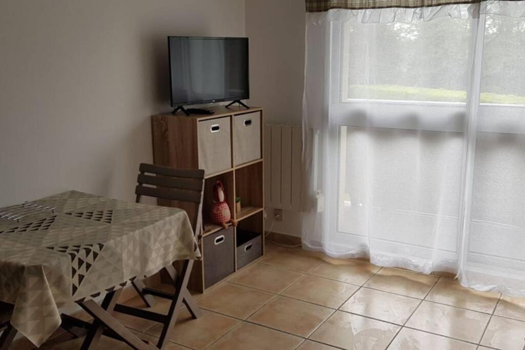 Apartamento Studio Vue Sur Jardins - Tout Confort Proche Mer Courseulles-sur-Mer Exterior foto